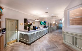 Mercure Manchester Norton Grange Hotel y Spa